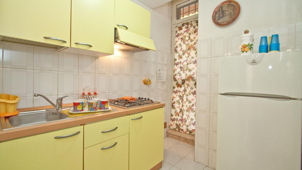 Rental In Rome Celeste Apartment Szoba fotó